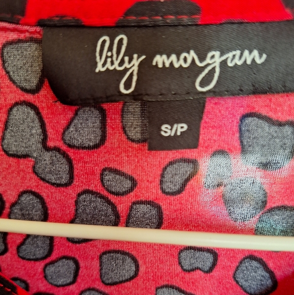 Lily Morgan red and black shirt. Size small - Picture 5 of 7